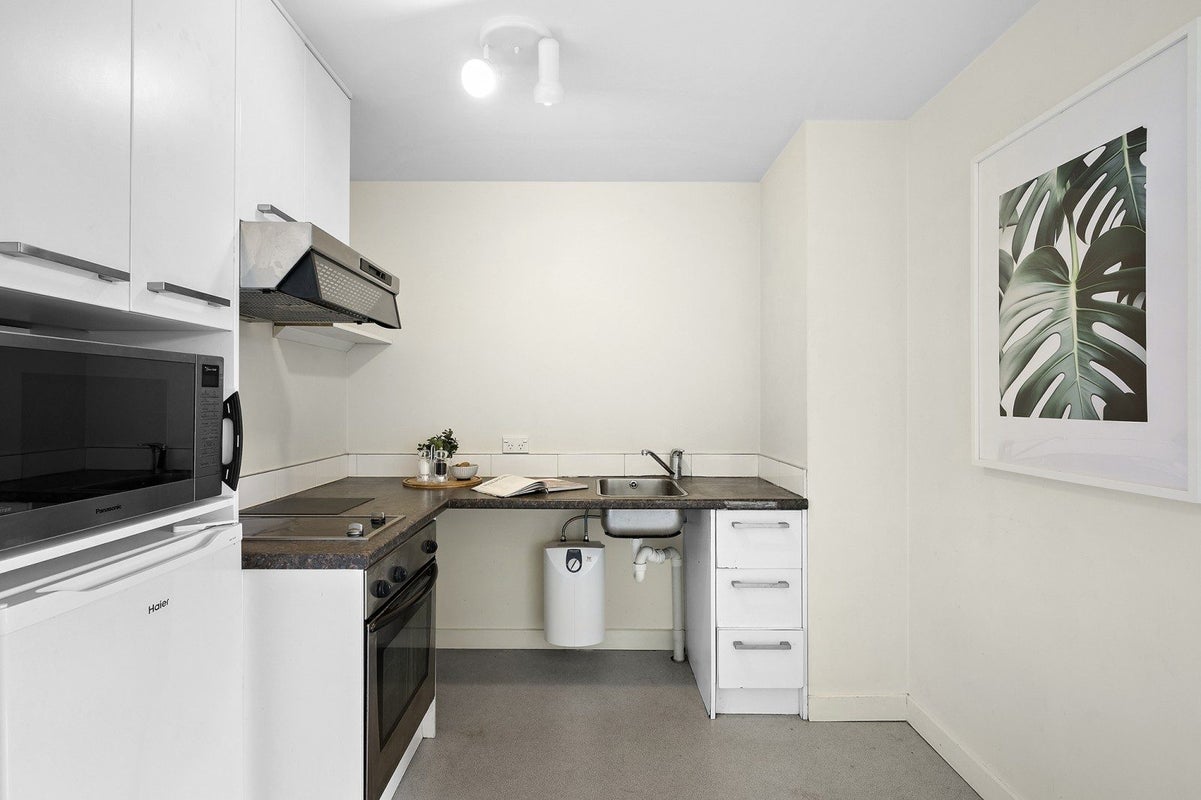 413/35 Abel Smith Street, Te Aro, Wellington - Carousel 2