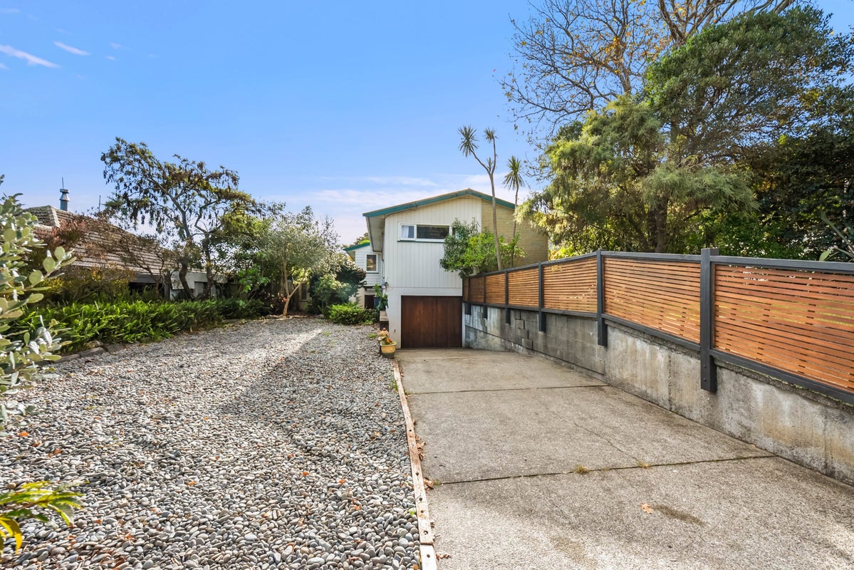 19 Fincham Road, Raumati Beach, Paraparaumu - Carousel 32