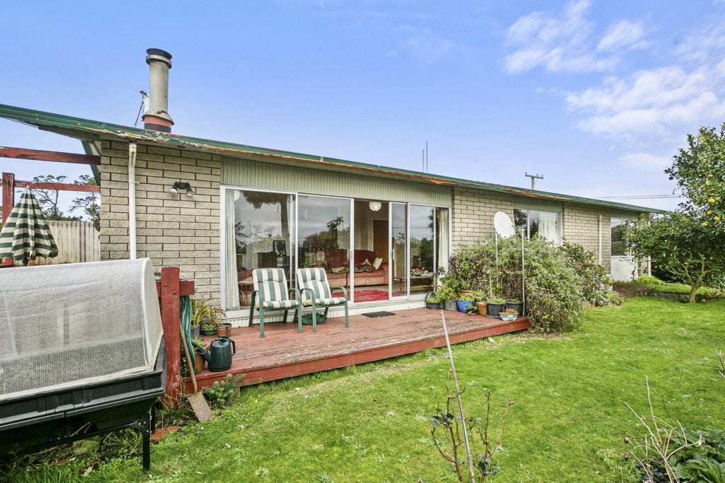 48 Woodleigh Street, Frankleigh Park, New Plymouth - Carousel 2