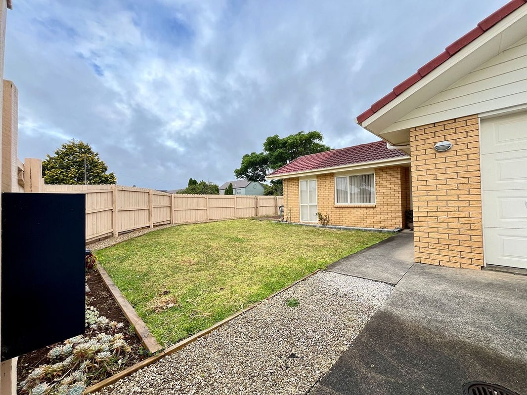 1 Ranchod Terrace, Pukekohe, Pukekohe - Carousel 2