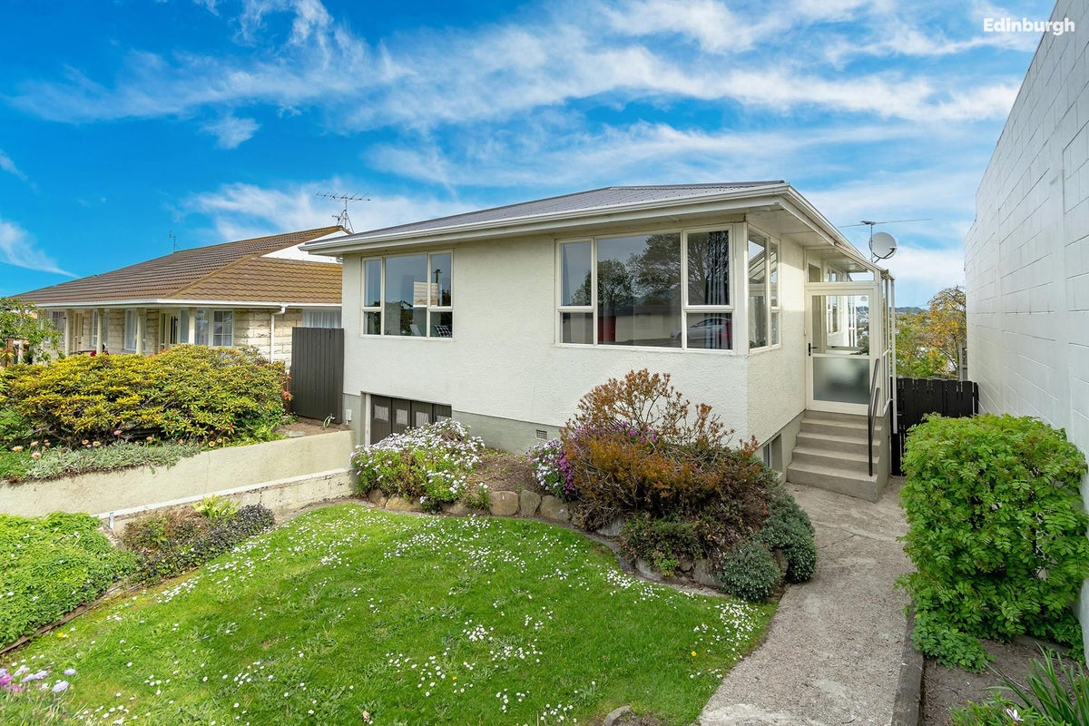 163 Eglinton Road, Mornington, Dunedin - Carousel 1