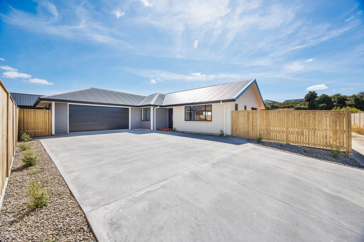 87 Freedom Drive, Kelvin Grove, Palmerston North - Carousel 1
