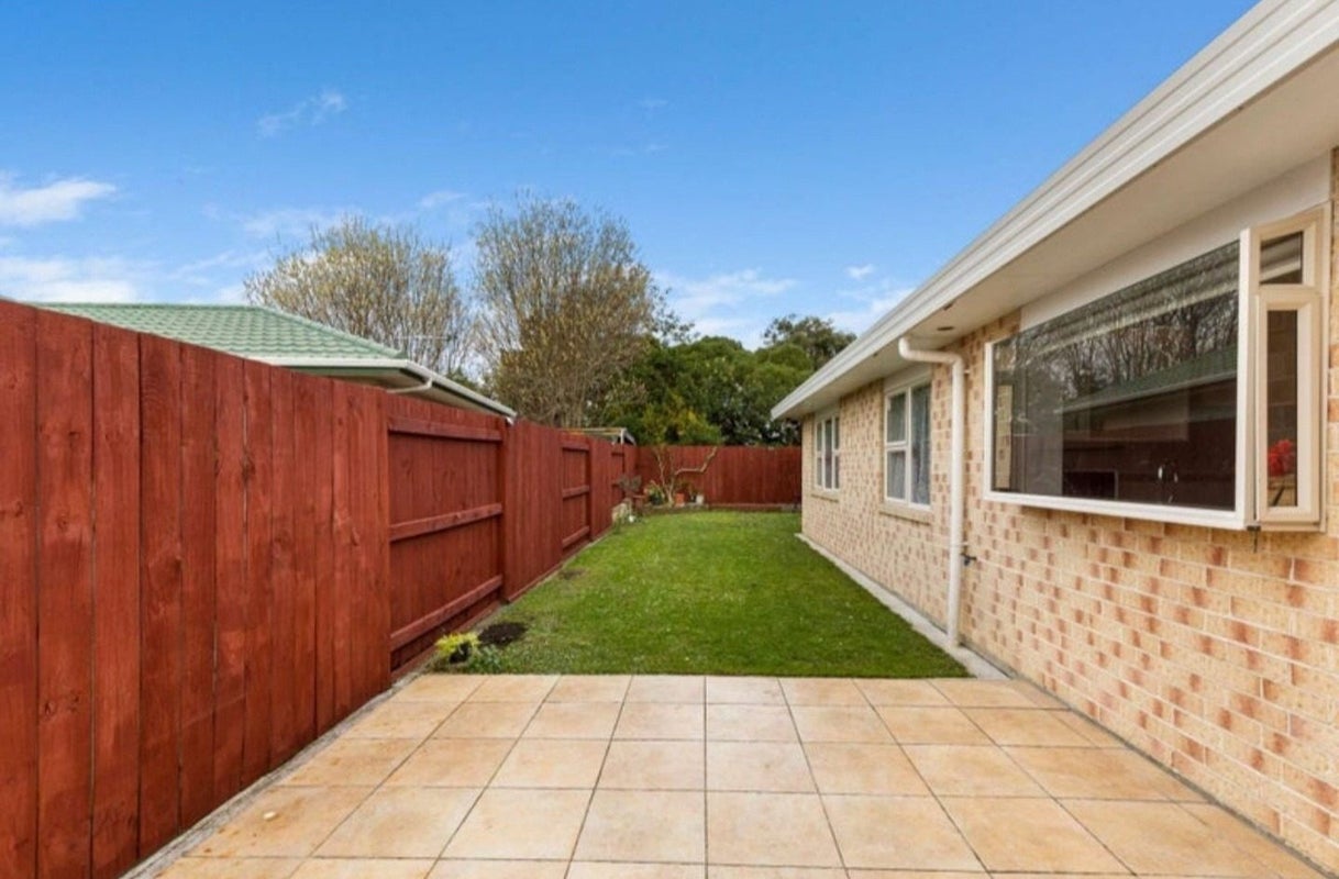 8 Cole Lane, Milson, Palmerston North - Carousel 13