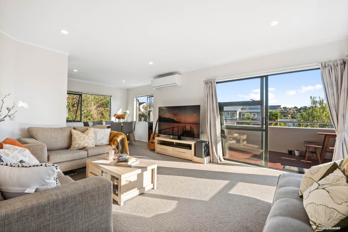 2/45 Chequers Avenue, Glenfield, Auckland - Carousel 2