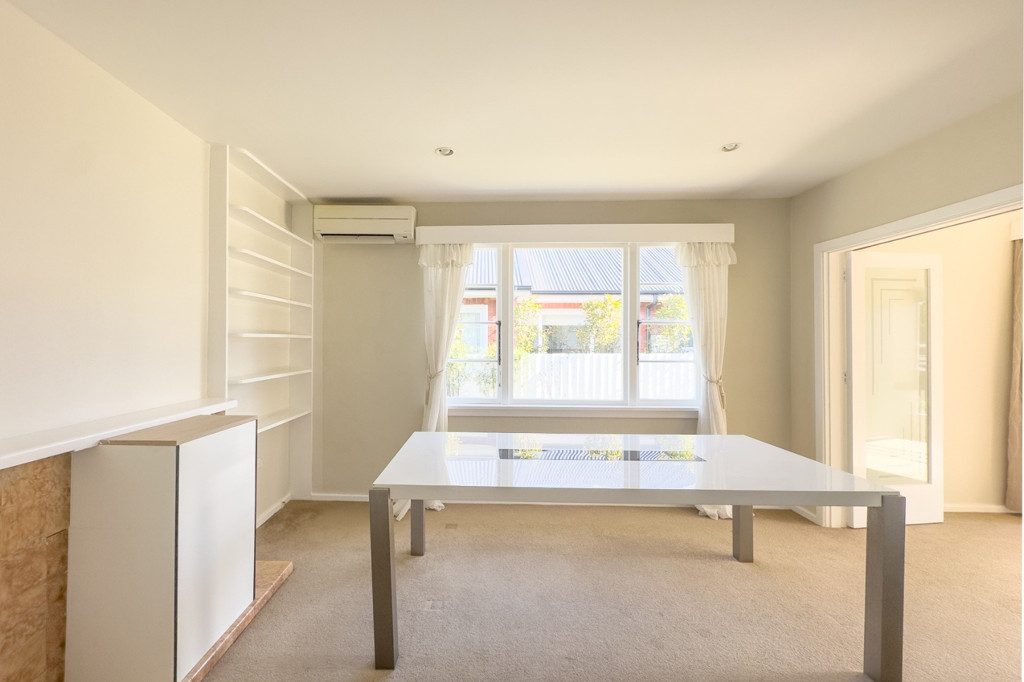 6 Joyce Crescent, Ilam, Christchurch - Carousel 2
