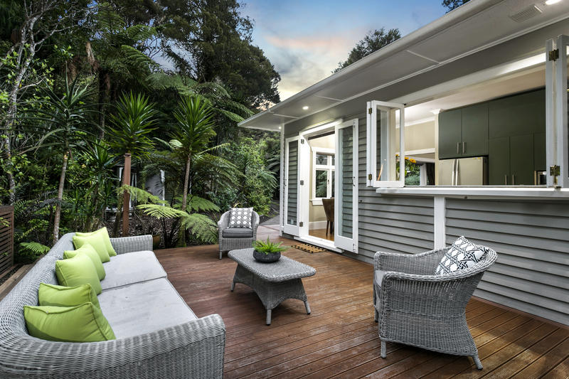 783 Scenic Drive, Henderson Valley, Auckland - Carousel 1