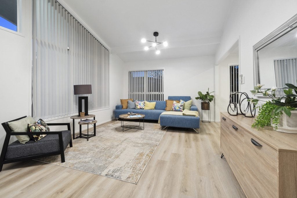 10 Gambare Place, Wattle Downs, Auckland - Carousel 2