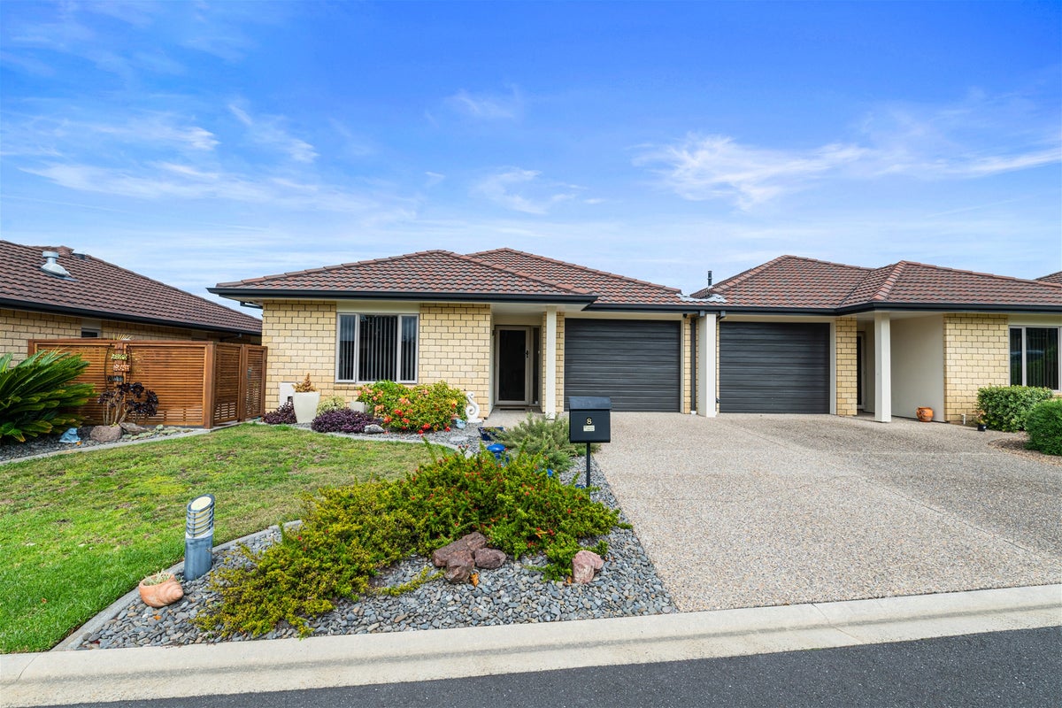 8 Havenbrook Way, Pyes Pa, Tauranga - Carousel 1