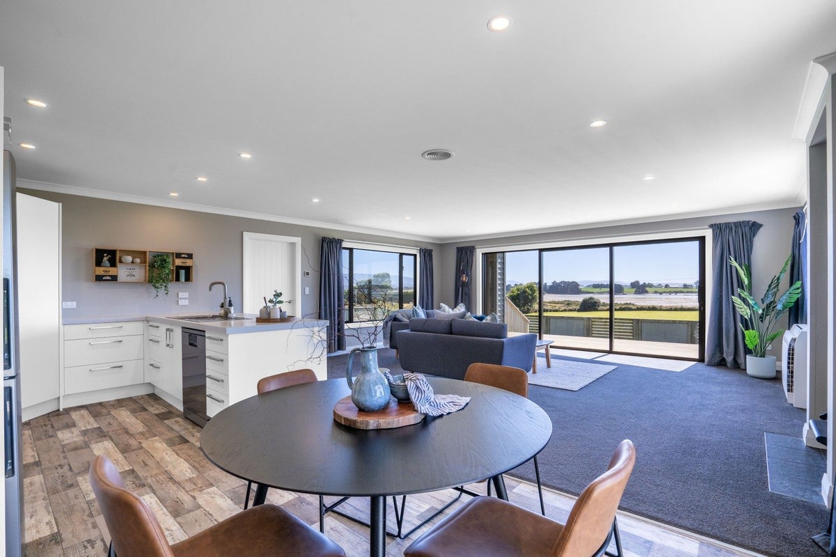 193 Orepuki Riverton Highway, Riverton - Carousel 2