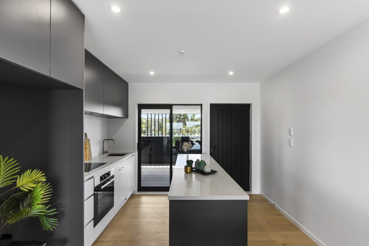 22/1066 Coatesville-Riverhead Highway, Riverhead, Riverhead - Carousel 2