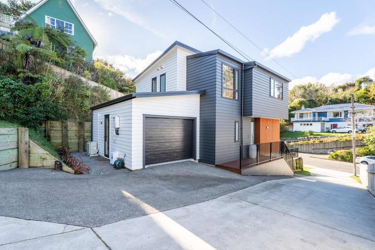 16A Wilfred Street, Tawa, Wellington - Carousel 20