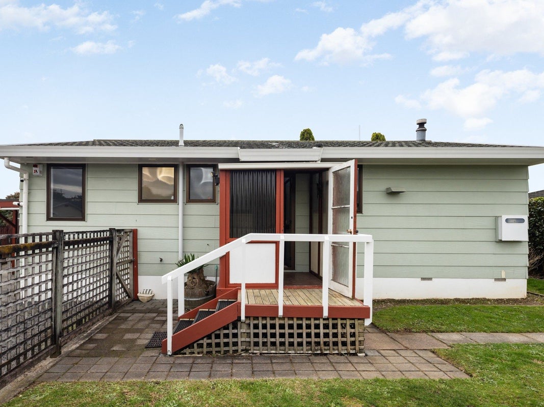 28 Roy Street, Nawton, Hamilton - Carousel 1