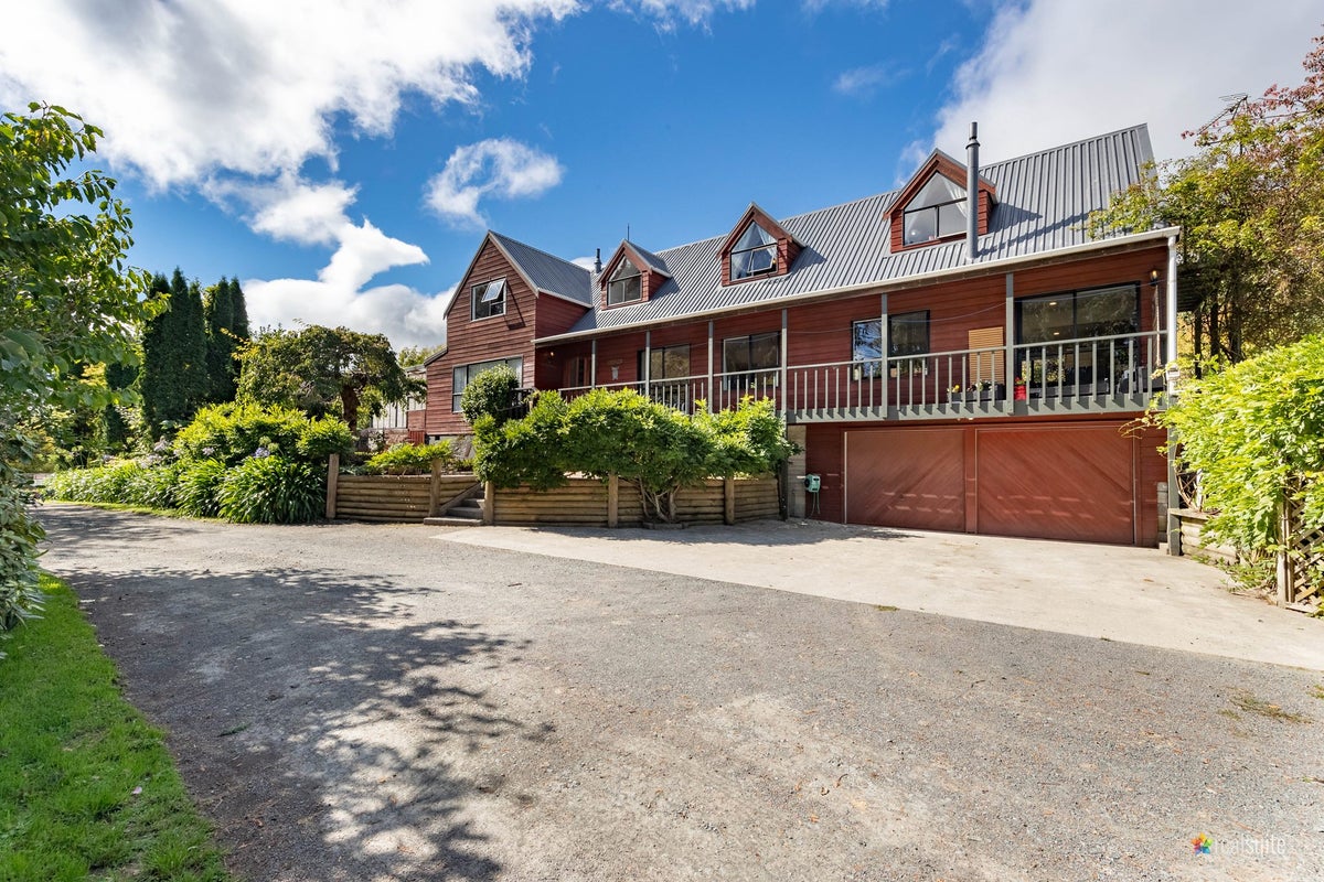224 Katherine Mansfield Drive, Whitemans Valley, Upper Hutt - Carousel 1
