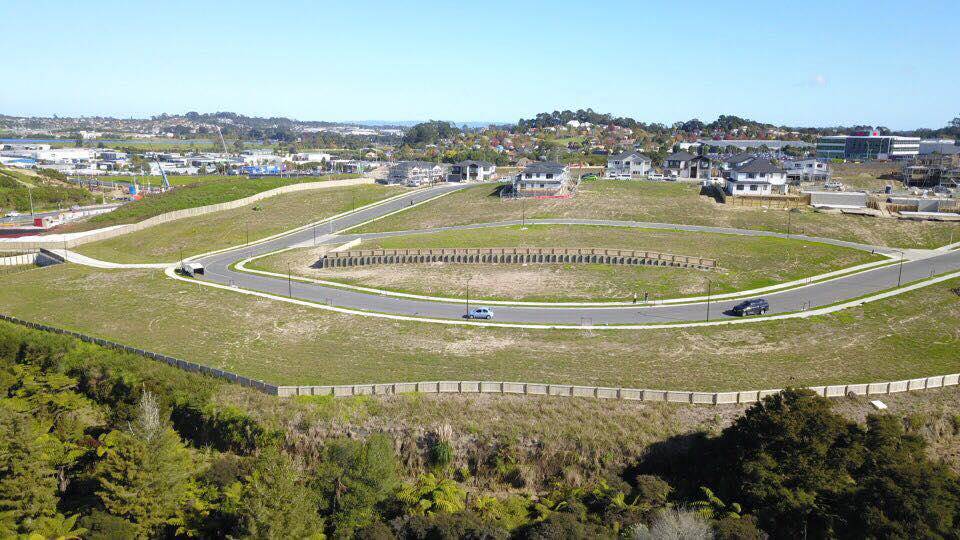 79 Rathmullen Place, Pinehill, Auckland - Carousel 5