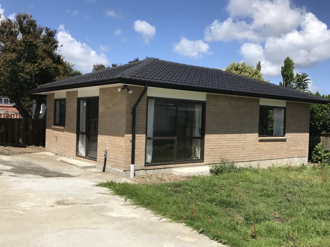 12 Cobham Crescent, Kelston, Auckland - Carousel 2