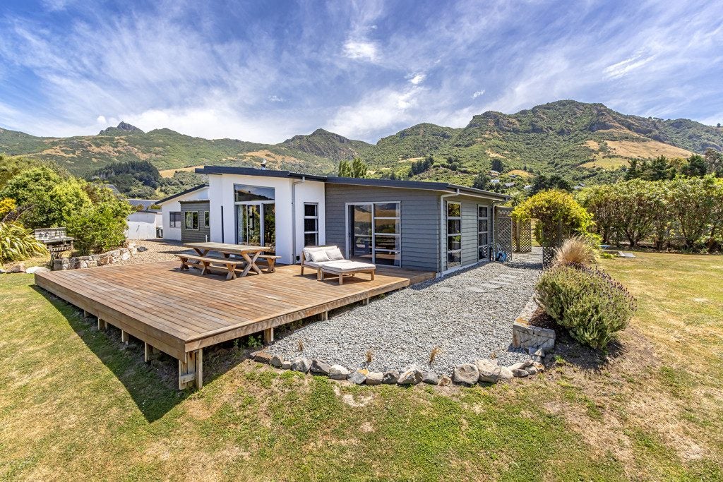 16 Hollybank Lane, Allandale, Lyttelton - Carousel 2