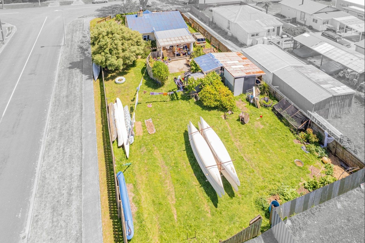7 Kiwi Street, Whanganui East, Whanganui - Carousel 2