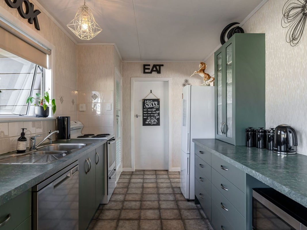 192 Milson Line, Milson, Palmerston North - Carousel 2