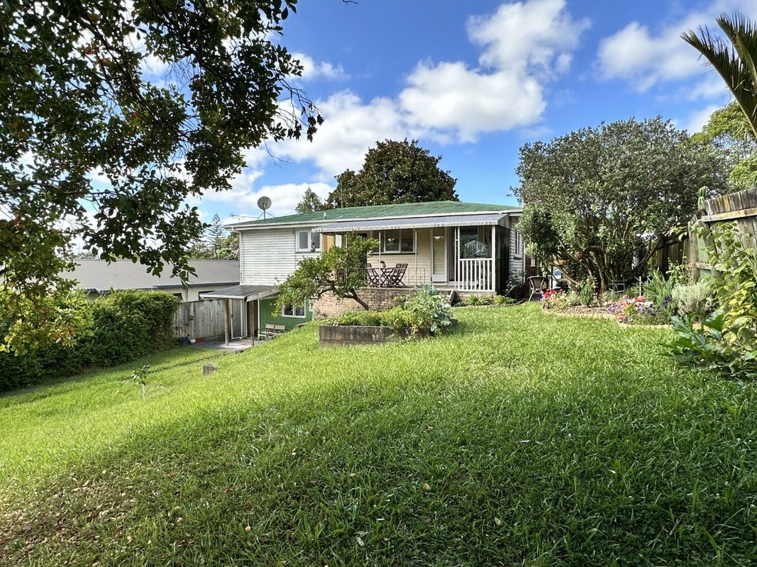 132 Triangle Road, Massey, Auckland - Carousel 2