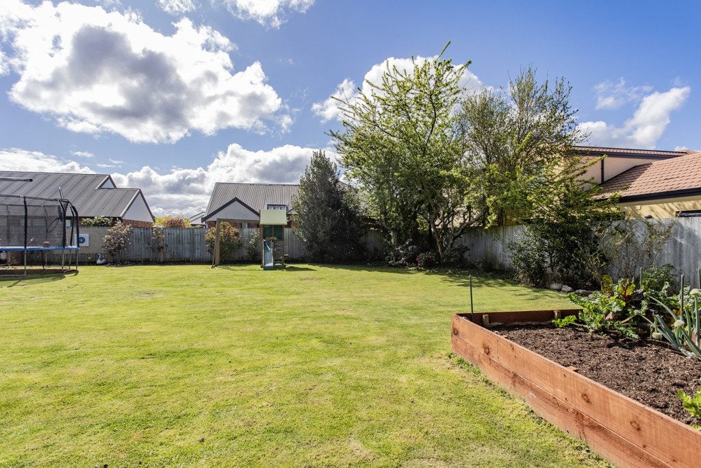 18 Enverton Drive, Rangiora, Rangiora - Carousel 15