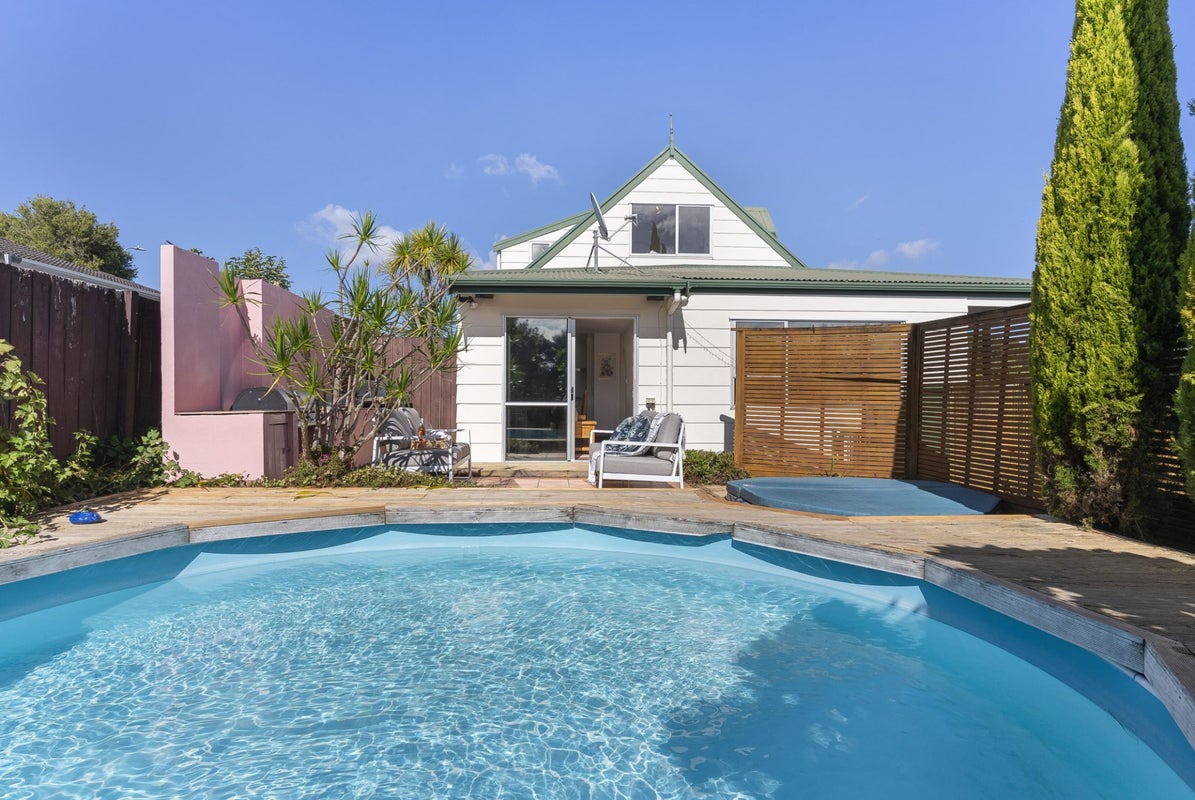 87 Lynn Road, Bayview, Auckland - Carousel 2