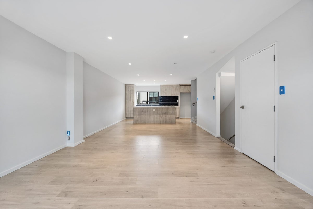 7 Meritage Lane, Te Atatu South, Auckland - Carousel 2