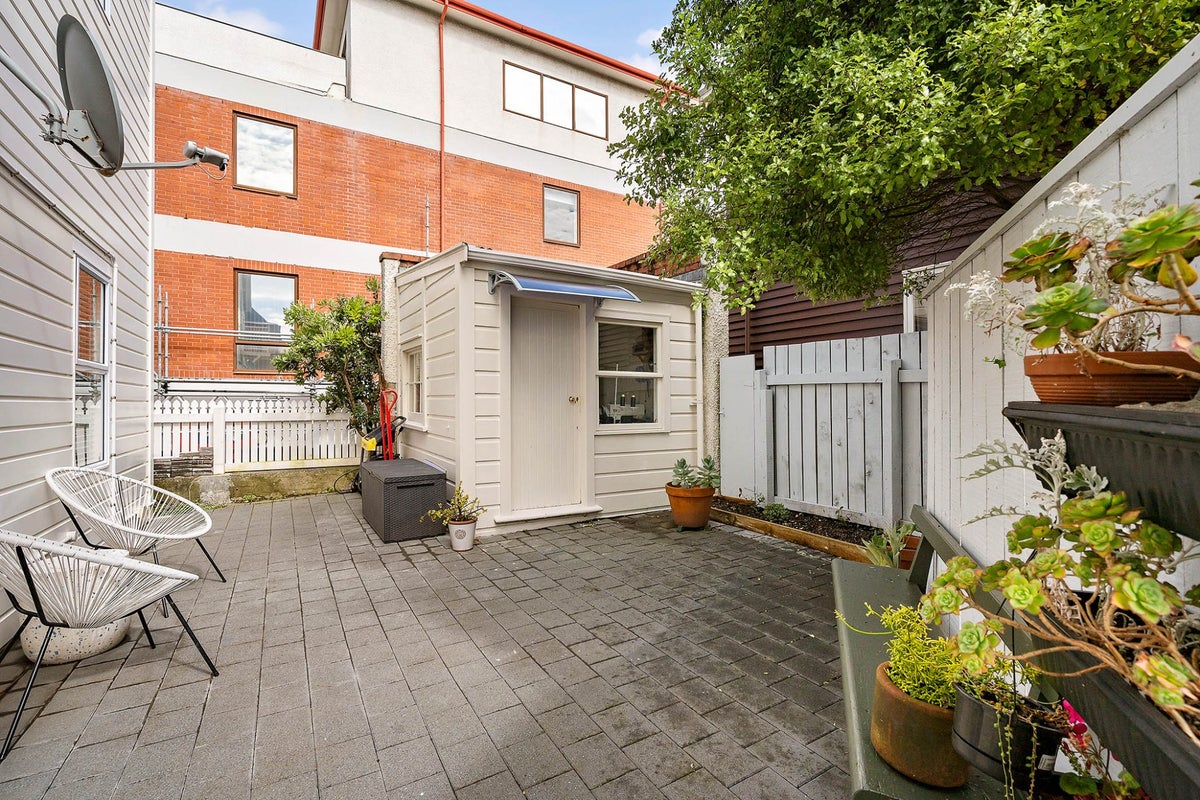 18B Hill Street, Thorndon, Wellington - Carousel 2