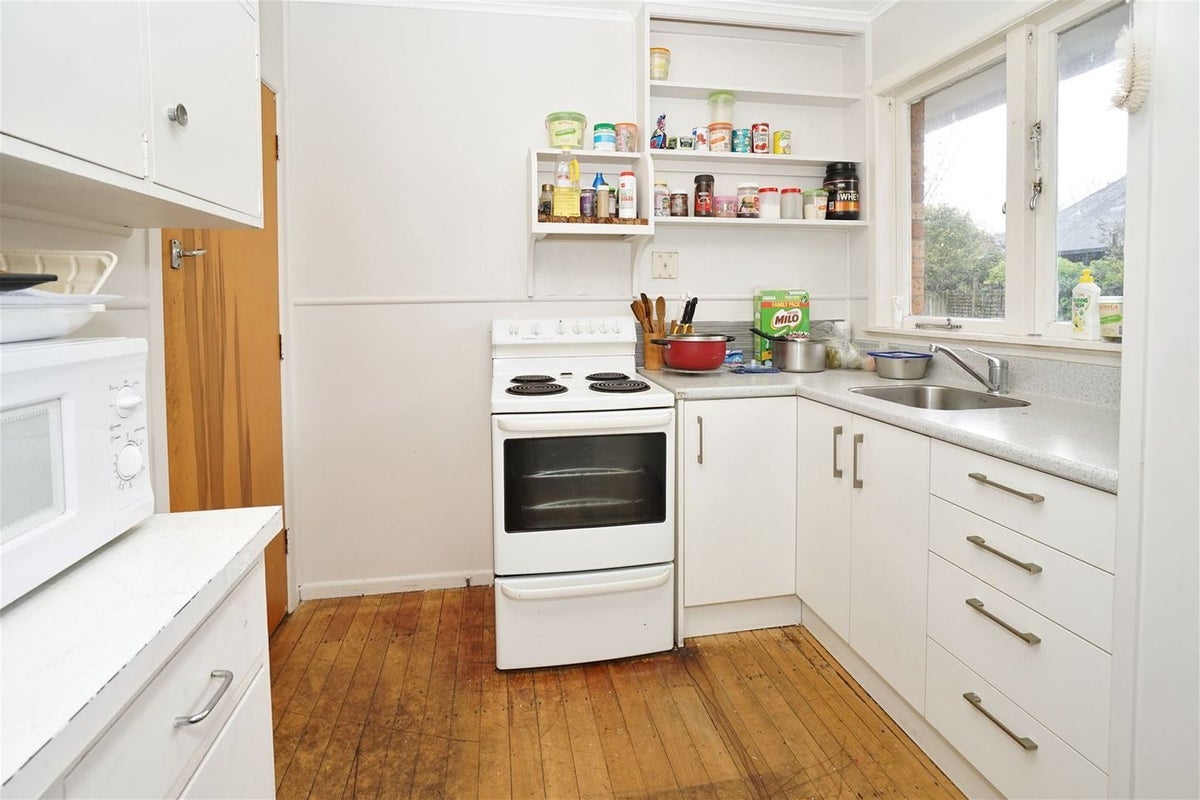 65B Knighton Road, Hillcrest, Hamilton - Carousel 2