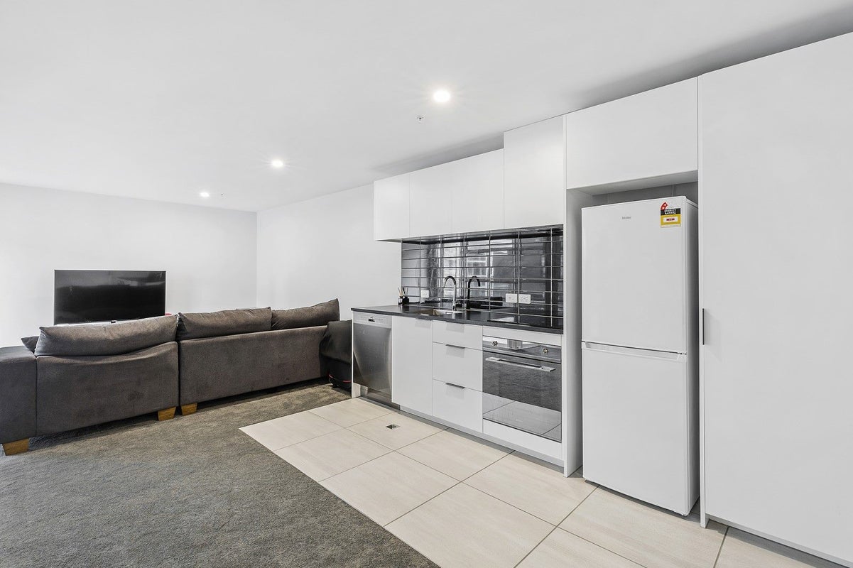 E404/160 Victoria Street, Te Aro, Wellington - Carousel 2