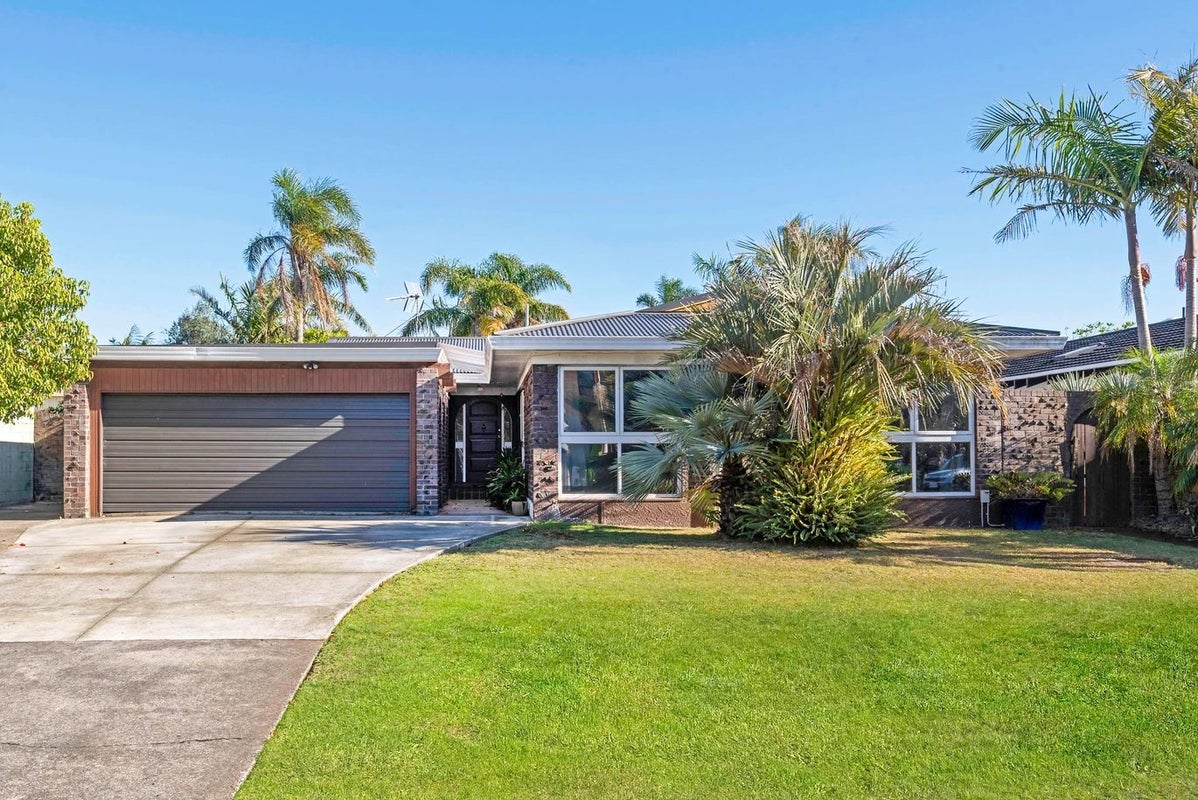 10 Indus Place, Half Moon Bay, Auckland - Carousel 1
