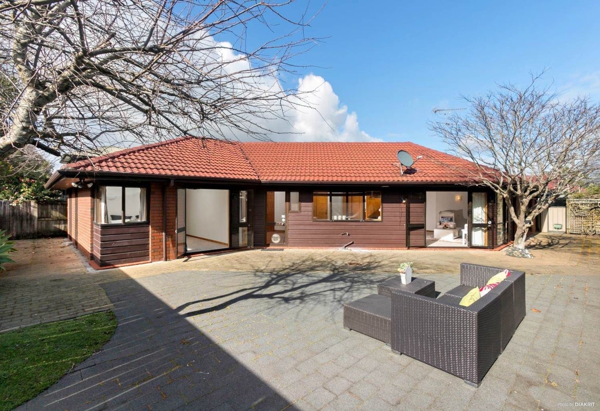 10 Dunkerron Avenue, Epsom, Auckland - Carousel 2
