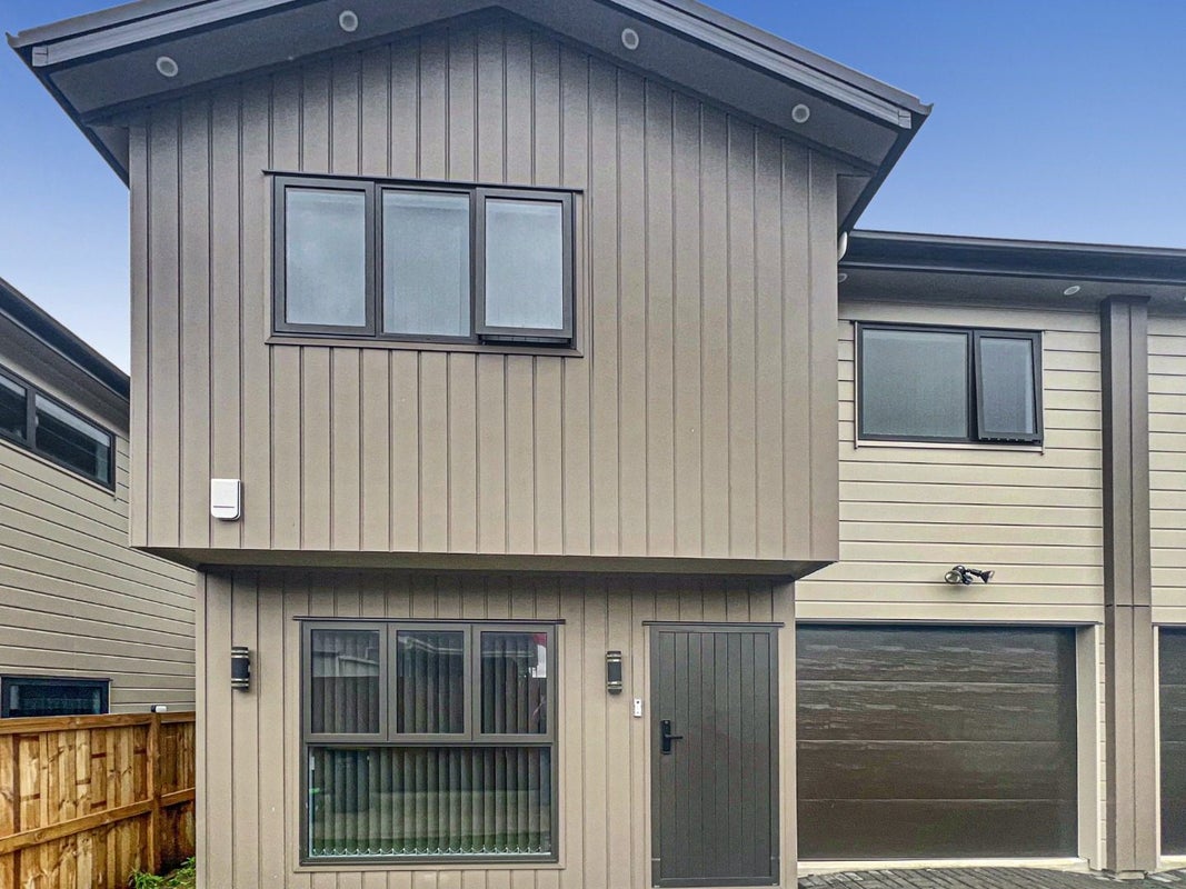 44C Innismara Avenue, Wattle Downs, Auckland - Carousel 1