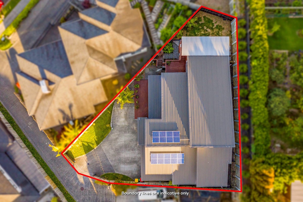 8 Mettam Drive, Swanson, Auckland - Carousel 32