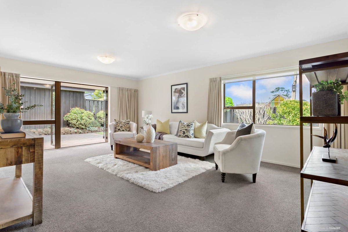 6/1 Penzance Road, Mairangi Bay, Auckland - Carousel 2