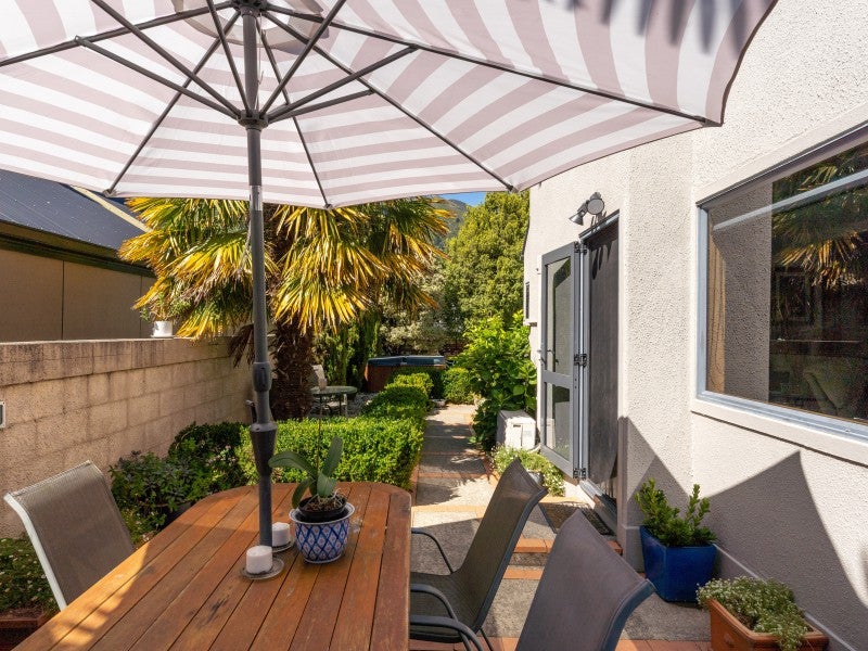 31B Beach Road, Waikawa, Picton - Carousel 2