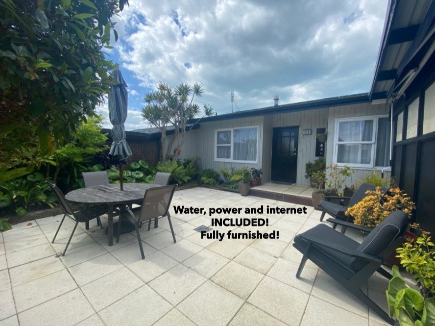 3/2 Chilton Place, Mellons Bay, Auckland - Carousel 1