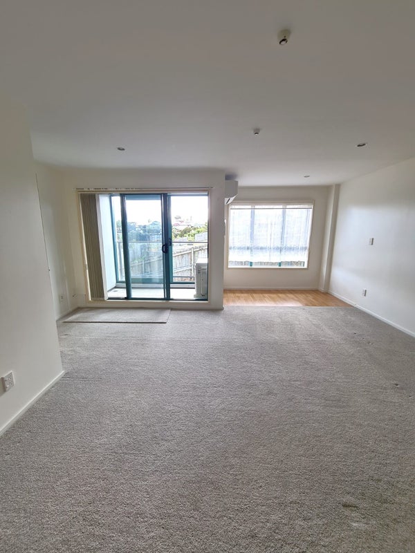 2L/68 Mokoia Road, Birkenhead, Auckland - Carousel 2