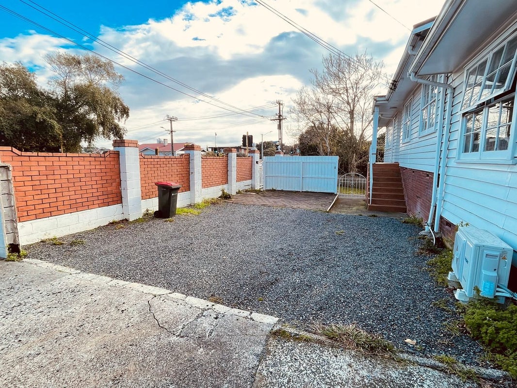 54 Ladies Mile, Remuera, Auckland - Carousel 13