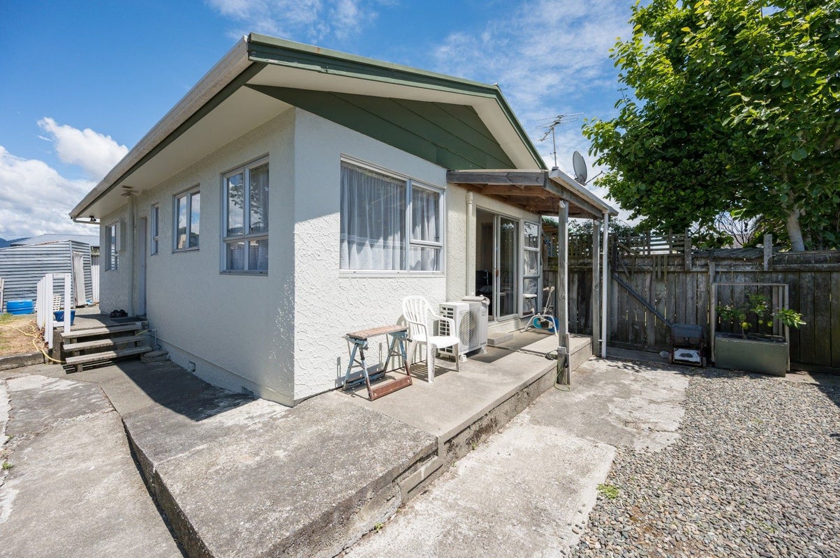 3/14 Parkers Road, Tahunanui, Nelson - Carousel 1