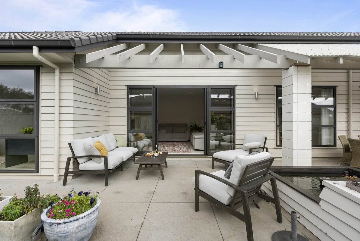 19 Kibblewhite Avenue, Beachlands, Auckland - Carousel 2