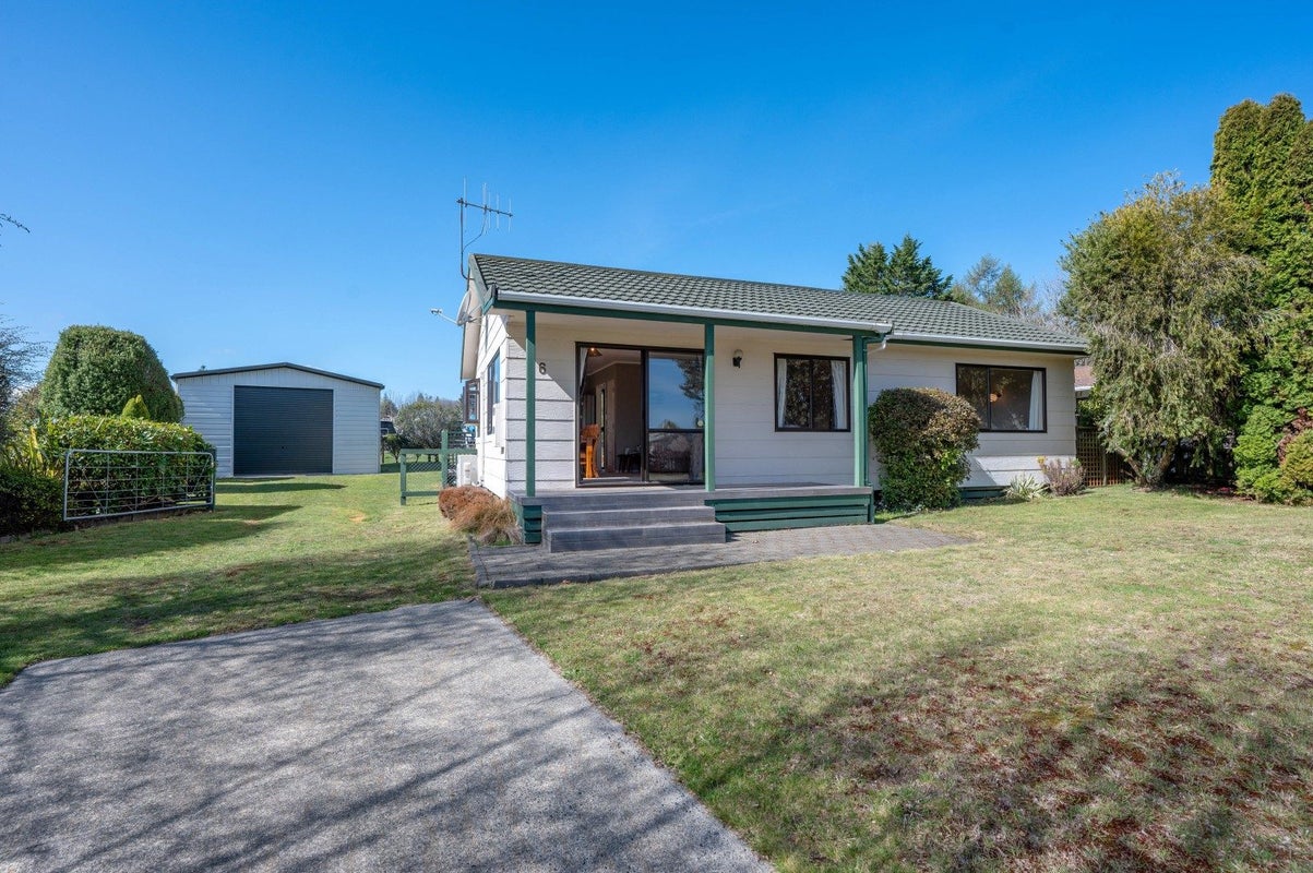 6 Gibbs Place, Kinloch, Taupo - Carousel 1