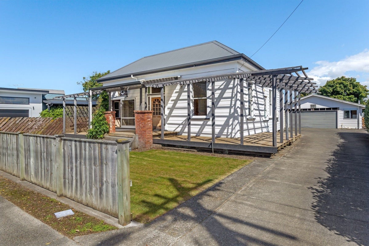 106 Whitaker Street, Whataupoko, Gisborne - Carousel 24