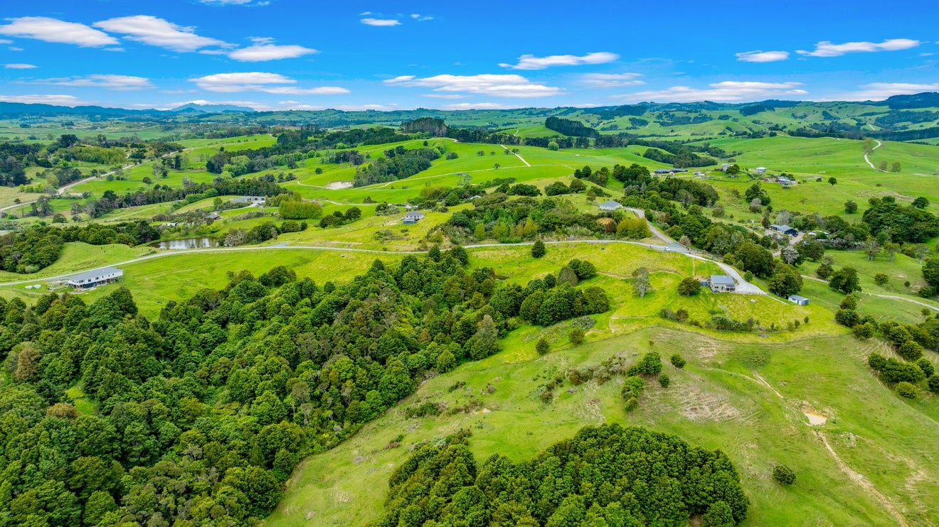 112 Tawa Avenue, Kaiwaka - Carousel 35