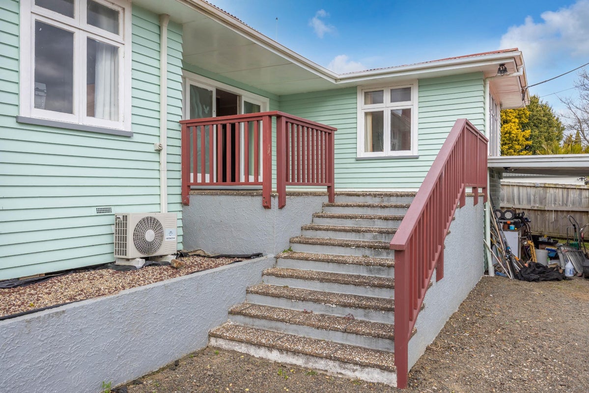 71 Rolleston Street, Kihikihi, Te Awamutu - Carousel 2