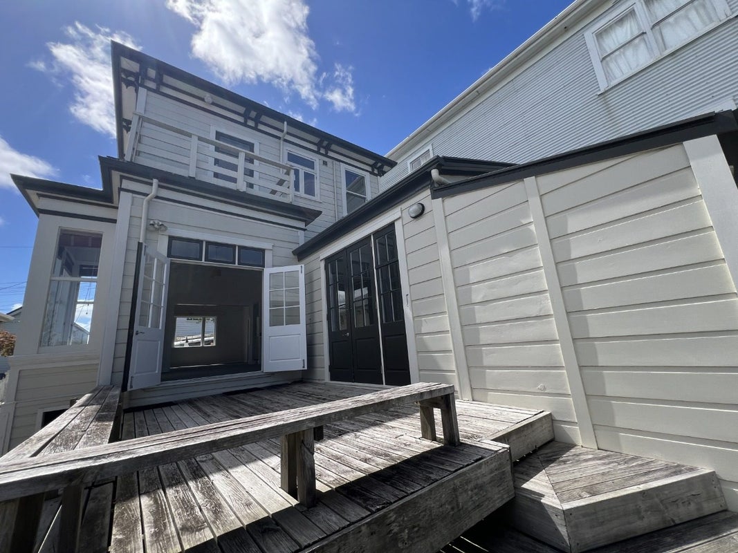 78 Pirie Street, Mount Victoria, Wellington - Carousel 22