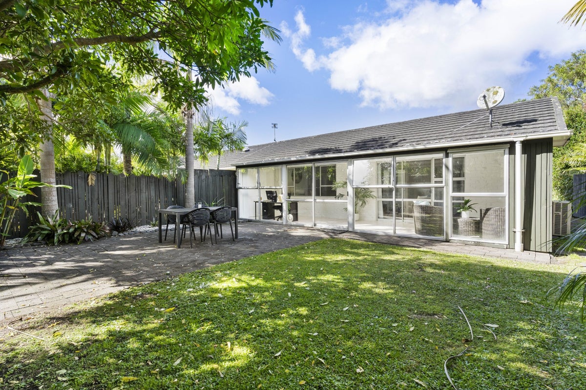 6/95 Ash Street, Avondale, Auckland - Carousel 1