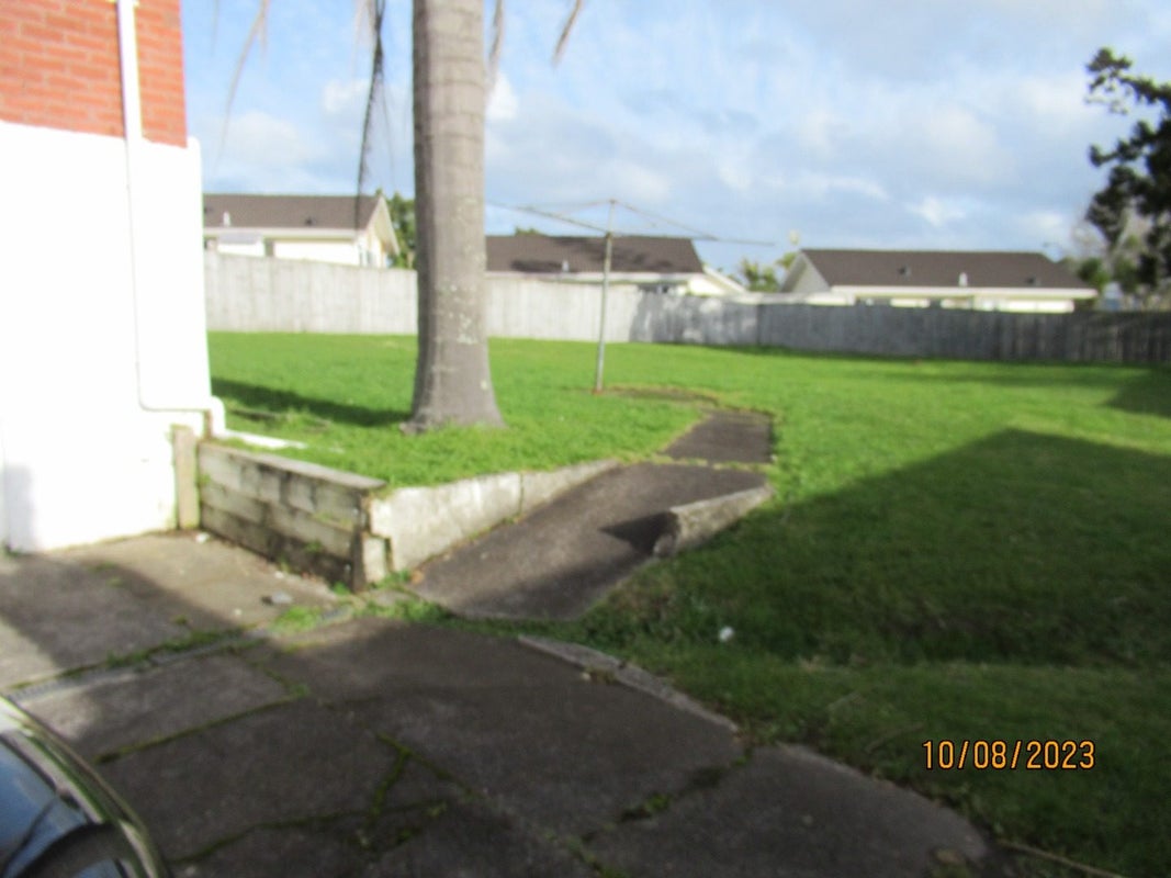 55A View Road, Henderson, Auckland - Carousel 17