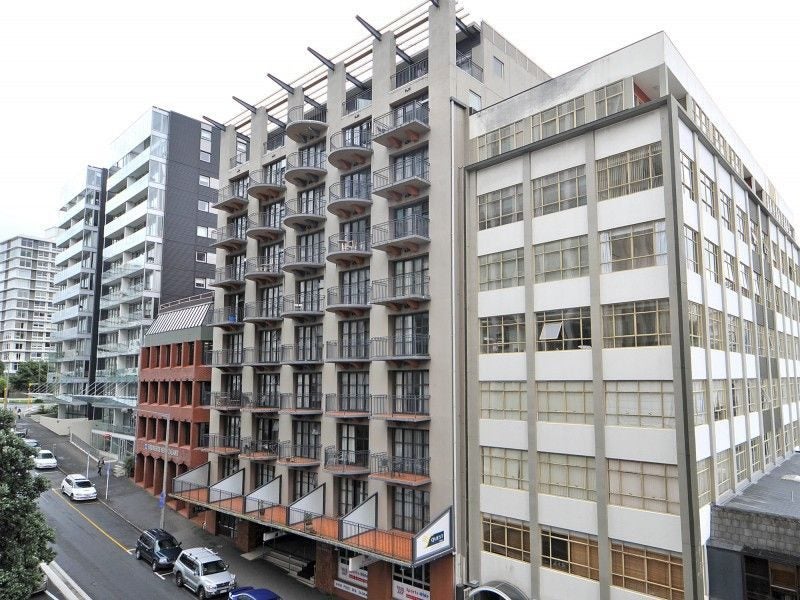 2R/154 The Terrace, Wellington Central, Wellington - Carousel 2