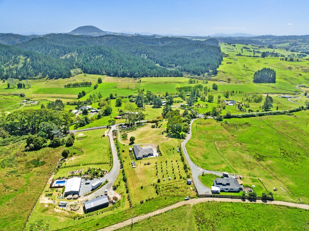 269 Tavinor Road, Whangarei - Carousel 2