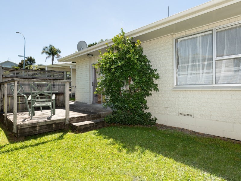 2A Slade Street, Greerton, Tauranga - Carousel 1